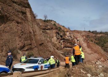 PUNIMET/ Policia bllokon aksin Librazhd-Korçë, oraret dhe rrugët alternative