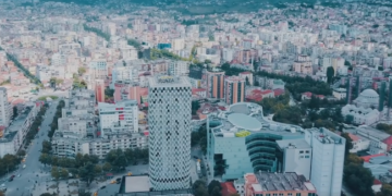 Drafti i ri, ndryshime në rregullat për vizat dhe lejet e qëndrimit për të huajt në Shqipëri