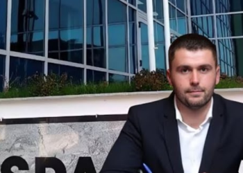 Kryebashkiaku i Rrogozhinës dënohet me 1 vit burg