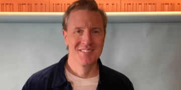 “Isha i vdekur  për 40 minuta, por çfarë më mësoi kjo për jetën”: Rrëfimi i 39-vjeçarit që i shpëtoi arrestit kardiak