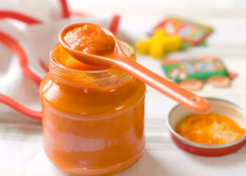 Çfarë fshihet në ushqimet për bebe? Studimi i ri zbulon se janë ultra të përpunuara