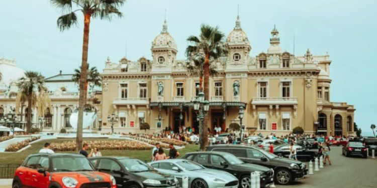 Eksod miliarderësh, edhe të pasurit po emigrojnë “për një jetë më të mirë”