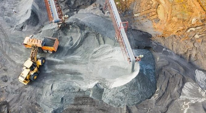 Finlanda hap minierën e parë të litiumit në Evropë për prodhimin e baterive