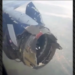 VIDEO/ Frikë në ajër, motori i avioni shpërthen në lartësi