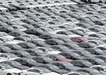 Ekonomia gjermane në krizë, industria shkurtoi 120.000 vende pune