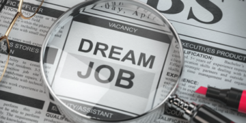 Pse kompanitë publikojnë njoftime të rreme pune?