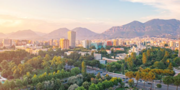 “Wom Travel”: Shqipëria, destinacioni më “hot” i Evropës, çmime të ulëta dhe rekord turistësh