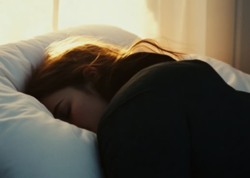 Nuk iu zë gjumi kur ndërroni shtratin? Studiuesit zbulojnë shkaqet