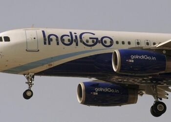 Si e gjunjëzoi një kompani ajrore sektorin e aviacionit civil në gjigantin aziatik