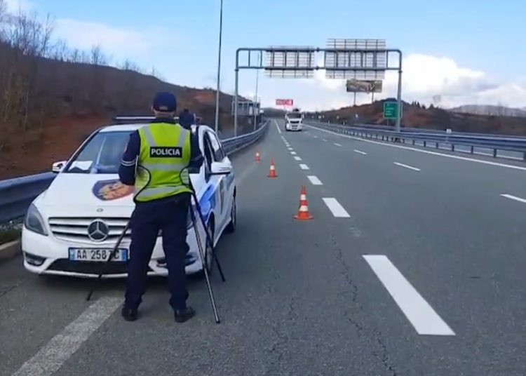 Nis kontrolli inteligjent në rrugë, si identifikohen automjetet e parregullta