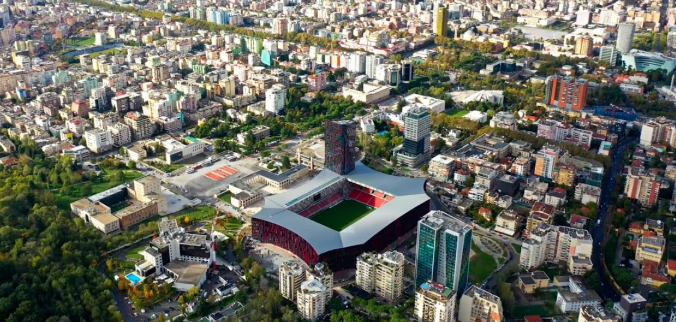 OKB: Turizmi rriti ekonominë shqiptare, por kushtëzohet nga sfidat strukturore dhe demografike