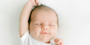 Truri i të porsalindurve njeh ritmin e muzikës që në 48 orët e para