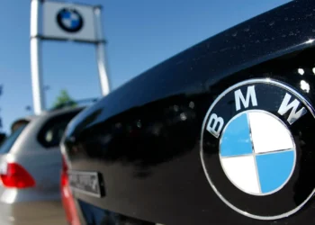 Fitimet e BMW bien në nivelin më të ulët që nga pandemia, presioni nga Kina dhe tarifat godasin industrinë gjermane të makinave