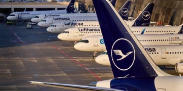 Gjigantët e Europës zgjasin pezullimin e fluturimeve në Lindjen e Mesme, çfarë duhet të dini që të mos bllokoheni në aeroport