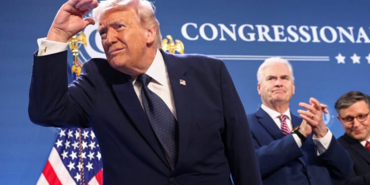 Trump kërcënon NATO-n për një “të ardhme shumë të keqe” nëse nuk ndihmojnë në luftën e Iranit