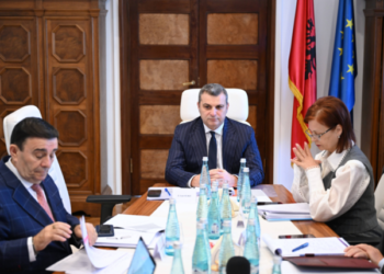 Inflacioni te dera prej luftës në Lindjen e Mesme, por BSH nuk prek normën bazë të interesit, Sejko mjaftohet me një paralajmërim