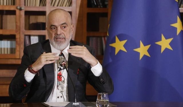 Rekord me udhëtarët, Rama vlerëson TIA-n: Tirana është bërë kryeqyteti i aviacionit në Ballkan