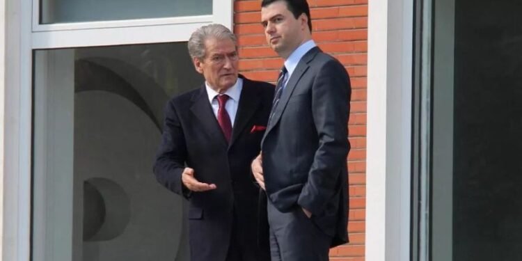 Fitoi gjyqin, Berisha i merr Bashës faqen e Facebook-ut