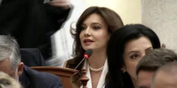 “Mblidh Grupin Parlamentar të PS!”. Spiropalit s’i del e keqja, ultimatum Ballës, kërkon “diskutim të troçtë” mbi mungesën në seancë parlamentare për Ballukun