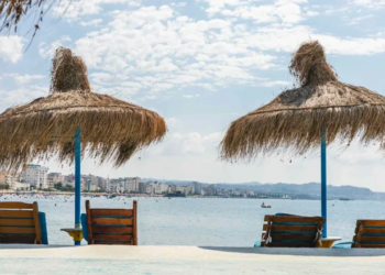 “Travel+Leisure”: Shqipëria, destinacioni i përballueshëm për një stil jetese të qetë midis detit dhe natyrës