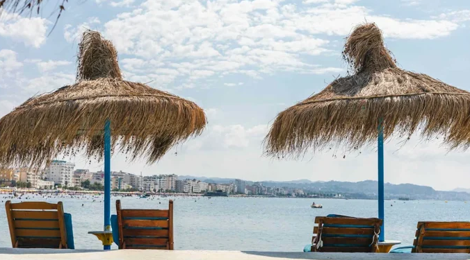 “Travel+Leisure”: Shqipëria, destinacioni i përballueshëm për një stil jetese të qetë midis detit dhe natyrës