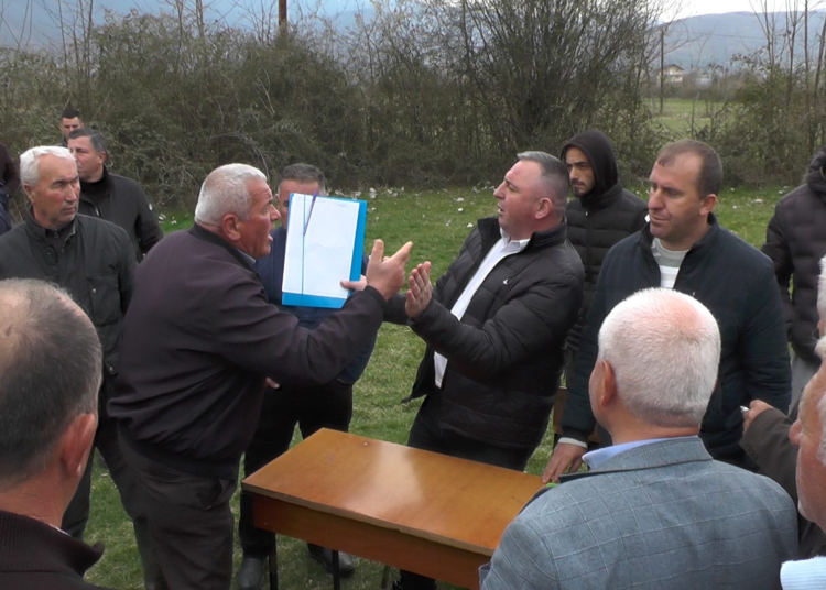 Plas në Gjoricë të Bulqizës, banorët kundër dhënies me qira të kullotave nga bashkia te privatët