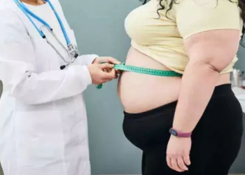 Më shumë se gjysma e shqiptarëve janë mbipeshë