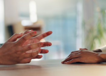 Studimi “i vë vulën”: Njerëzit e vështirë në jetën tuaj mund iu plakin më shpejt