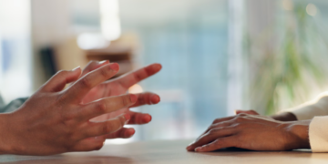 Studimi “i vë vulën”: Njerëzit e vështirë në jetën tuaj iu plakin më shpejt