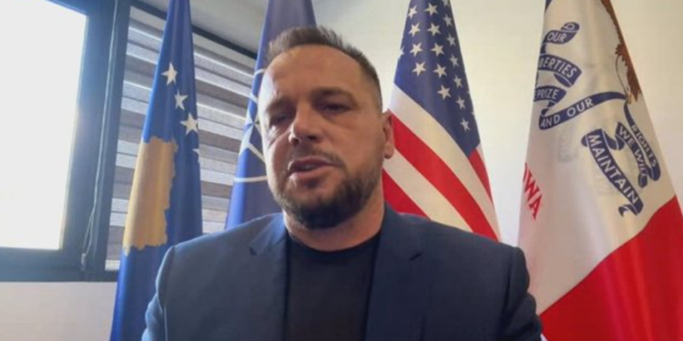 Ministri i Mbrojtjes së Kosovës: Raketat kineze të Serbisë janë për të sulmuar vendet tona, Ballkani është në rrezik