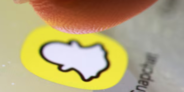 Abuzimi me fëmijët dhe shitjet e mallrave të paligjshme, Snapchat nën hetimin nga BE