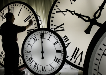 Pse ndryshimi i orës ndikon negativisht në shëndet