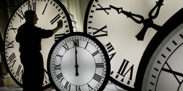 Pse ndryshimi i orës ndikon negativisht në shëndet