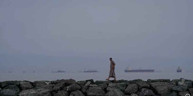 Irani hap Ngushticën e Hormuzit për anijet spanjolle pas qendrimeve të Madridit kundër luftës