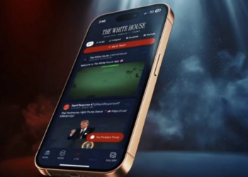 Trump prezanton aplikacionin e ri, lajme në kohë reale nga Shtëpia e Bardhë