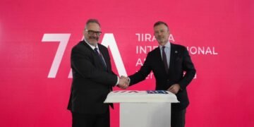 Aeroporti i Tiranës dhe ACI Europe nënshkruajnërezolutën për angazhimin drejt “Net Zero”