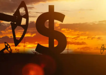 Çmimi i naftës kalon mbi 100 dollarë për fuçi, G7 diskuton hedhjen në treg të rezervave strategjike