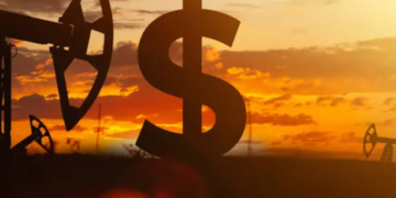 Çmimi i naftës kalon mbi 100 dollarë për fuçi, G7 diskuton hedhjen në treg të rezervave strategjike