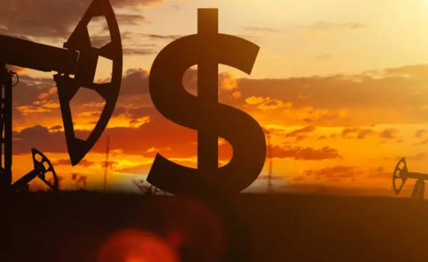 Çmimi i naftës kalon mbi 100 dollarë për fuçi, G7 diskuton hedhjen në treg të rezervave strategjike