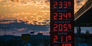 Bota bëhet gati për shkundje të forta financiare, inflacioni pritet të kapa majat