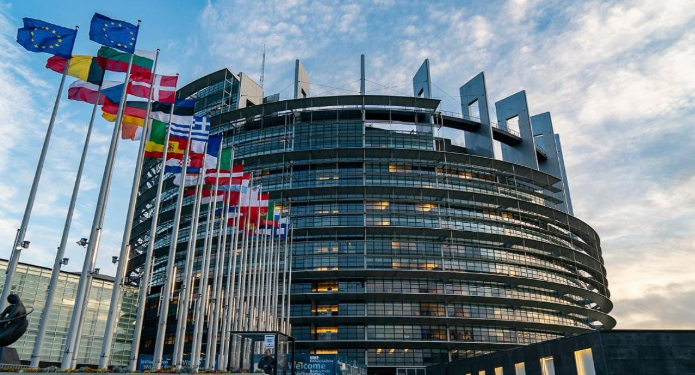 Pesë shtete të BE në listën e vendeve që “minojnë” demokracinë