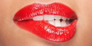 Trajtimet estetike, ulet numri i “buzërosakeve”: Shqiptarët po pëlqejnë natyralen