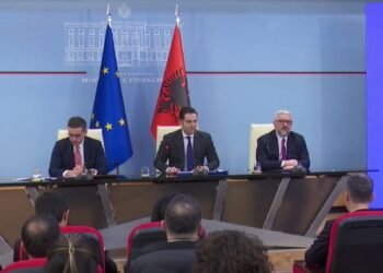 Pas sektorit të ndërtimit, Tatimet skanojnë pagat te klinikat dhe spitalet private