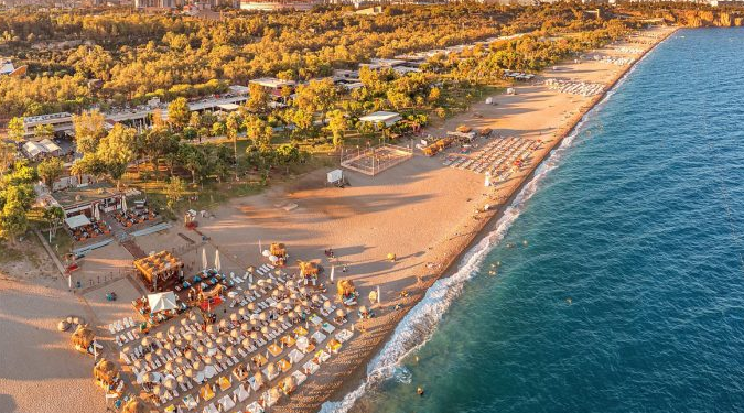 “InTriper”: Shqipëria me plazhe magjike, kulturë autentike dhe aventura verore