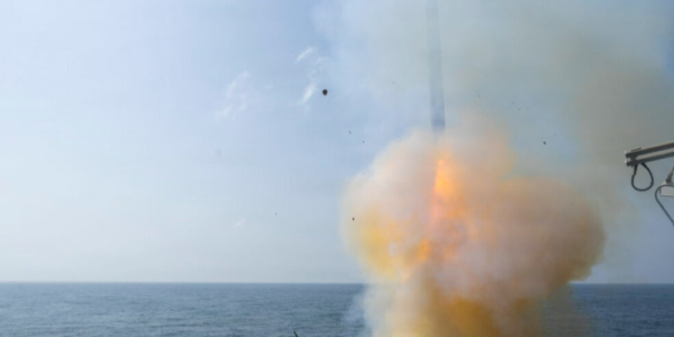 Irani lëshon raketë balistike drejt Turqisë, rrëzohet nga NATO