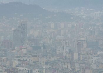 Ajri i ndotur dhe zhurmat po dëmtojnë seriozisht shëndetin mendor të europianëve