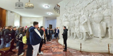 “Travel and Tour”: Nga plazhet e kristalta te historia, ndryshojnë preferencat e turistëve në Shqipëri