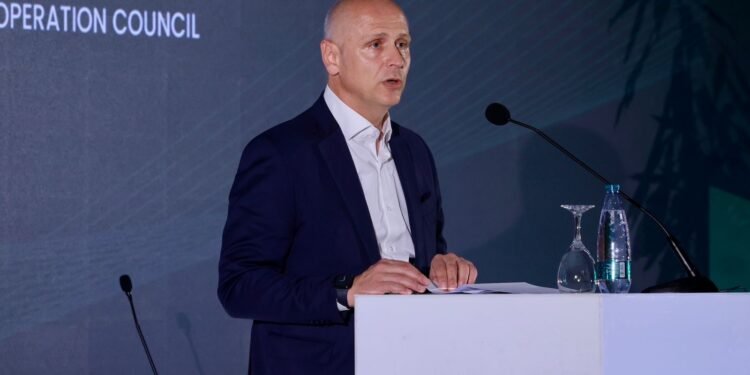 Kapetanovic: Ballkani, mbi 190 mijë vende bosh në 5 vitet e ardhshme