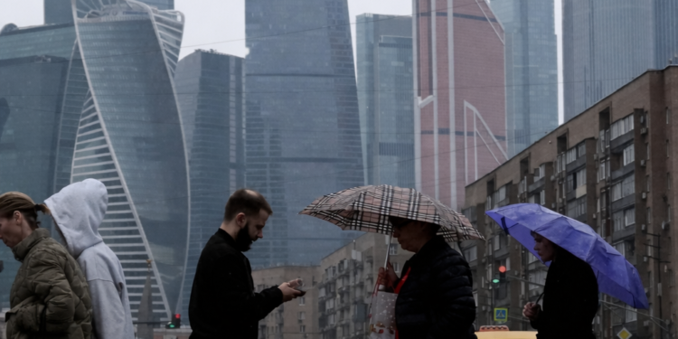 RAPORTI SEKRET/ Ekonomia ruse nuk po “lulëzon” siç thonë treguesit e manipuluar të Moskës