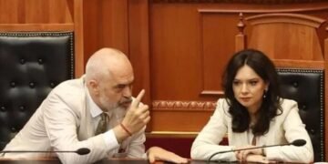 Rama mesazh të prerë Spiropalit: Ose bardhë me ne, ose zi dhe përballë nesh
